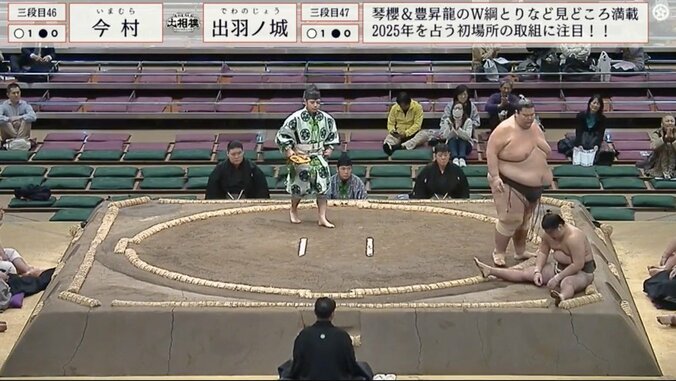 【写真・画像】何度ぶつかってもびくともしない……超巨漢力士の“ダメージ吸収スキル”にファン騒然 対戦力士がふらふら「大丈夫か？」　1枚目