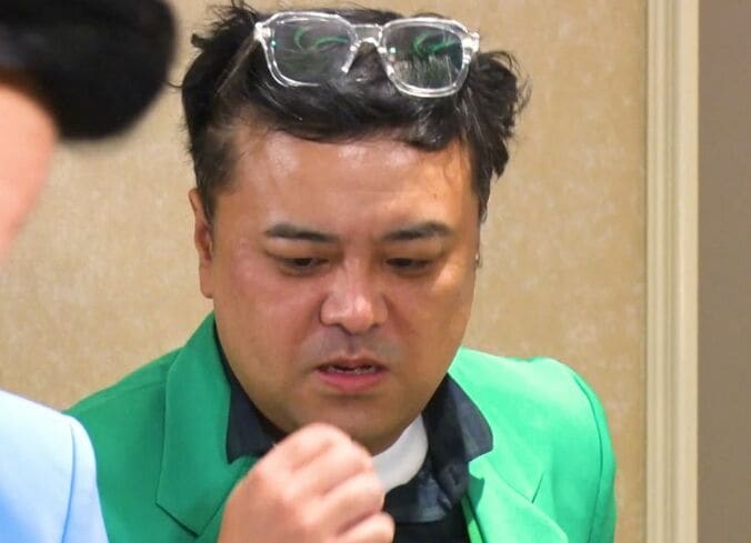 【写真・画像】かまいたち濱家、韓国カジノでお金を溶かしまくり狼狽…テレビを忘れ無言、目が充血しヤバい状態に「恥ずかしいくらい声出した」　1枚目