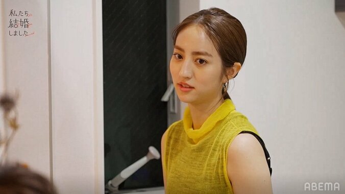 白洲迅、真剣に料理中の堀田茜にちょっかい！キレる堀田に「そういうとこ好きだよ」『私たち結婚しました』第7話 4枚目