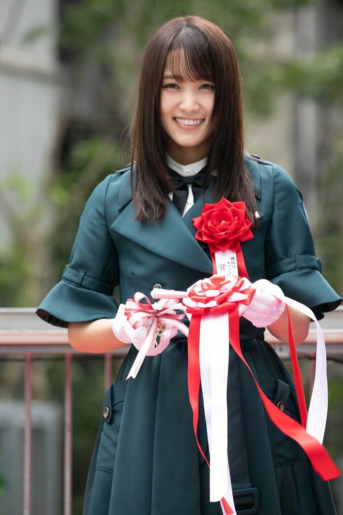 欅坂46菅井友香、思い出の渋谷川で「サイマジョポーズ」 3枚目