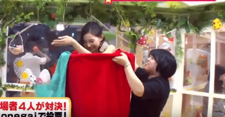 見えちゃう！？　ミスコン美女たちが生着替え