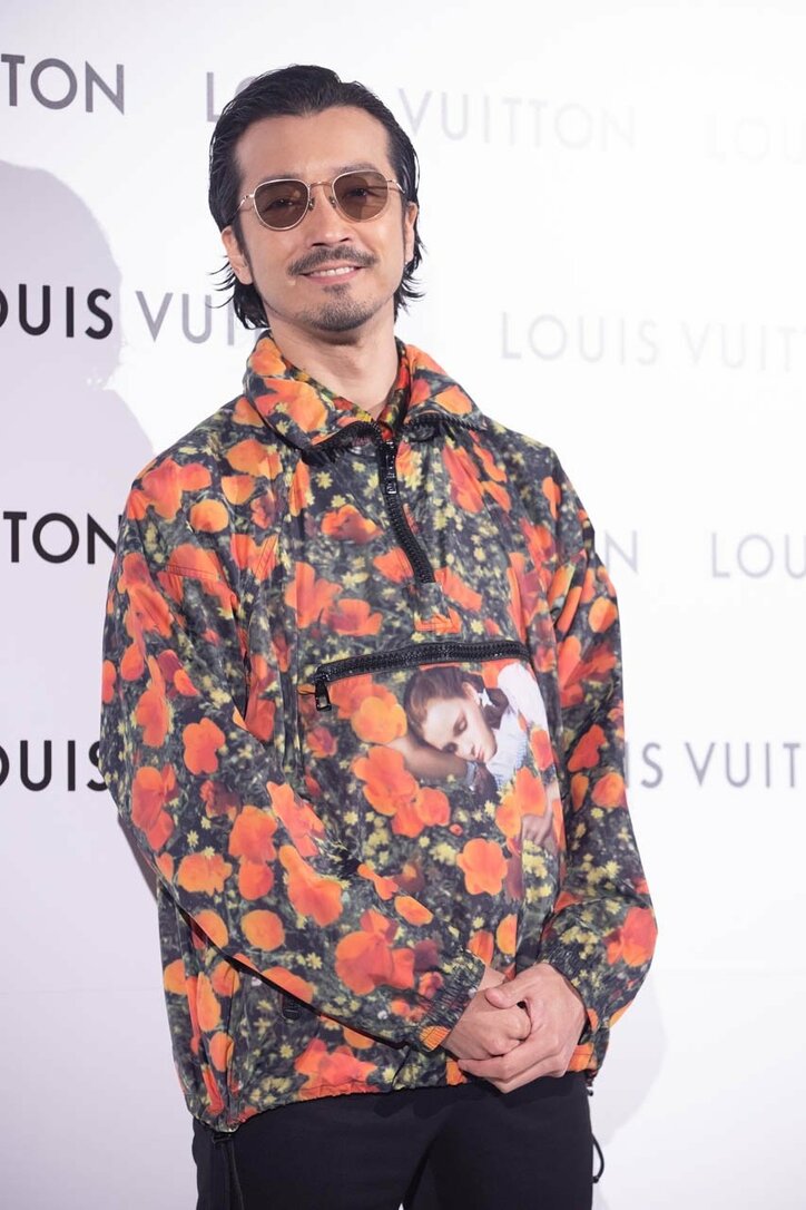 岩田剛典、寒さで凍える記者に「皆さん風邪ひかないで」と優しい気遣い