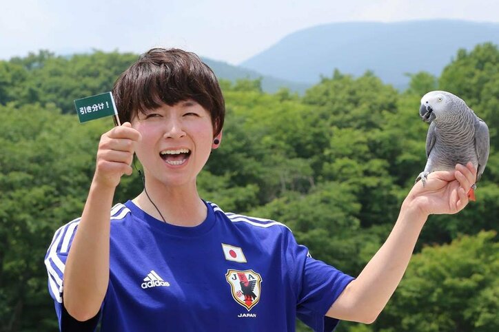 “占いインコ”のオリビア、日本対ポーランドの勝敗占いは「引き分け」 グループリーグ突破に追い風か