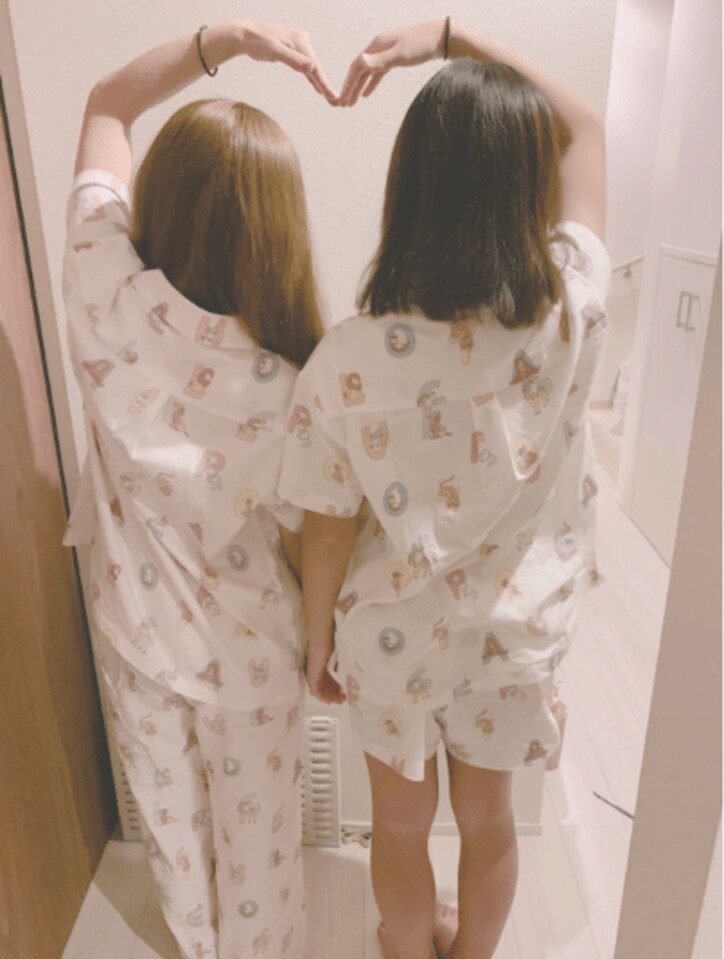 辻希美、長女との2ショットを公開し「完全に身長抜かれてるねぇ笑」