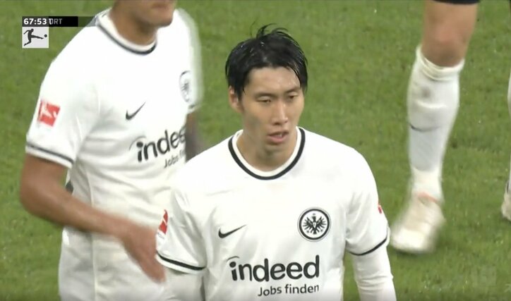 「冷静に潰す！」 “アイスマン”鎌田大地、守備スイッチが着火　イエローカード覚悟、仲間のミスを消す好プレー