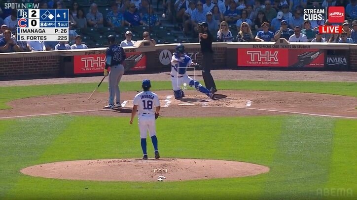 【写真・画像】球場沸騰も“ウソだろ？” 今永昇太、135キロの“幻惑魔球”で翻弄 ハーフスイング→一塁に走り出すも三振判定、打者唖然　1枚目