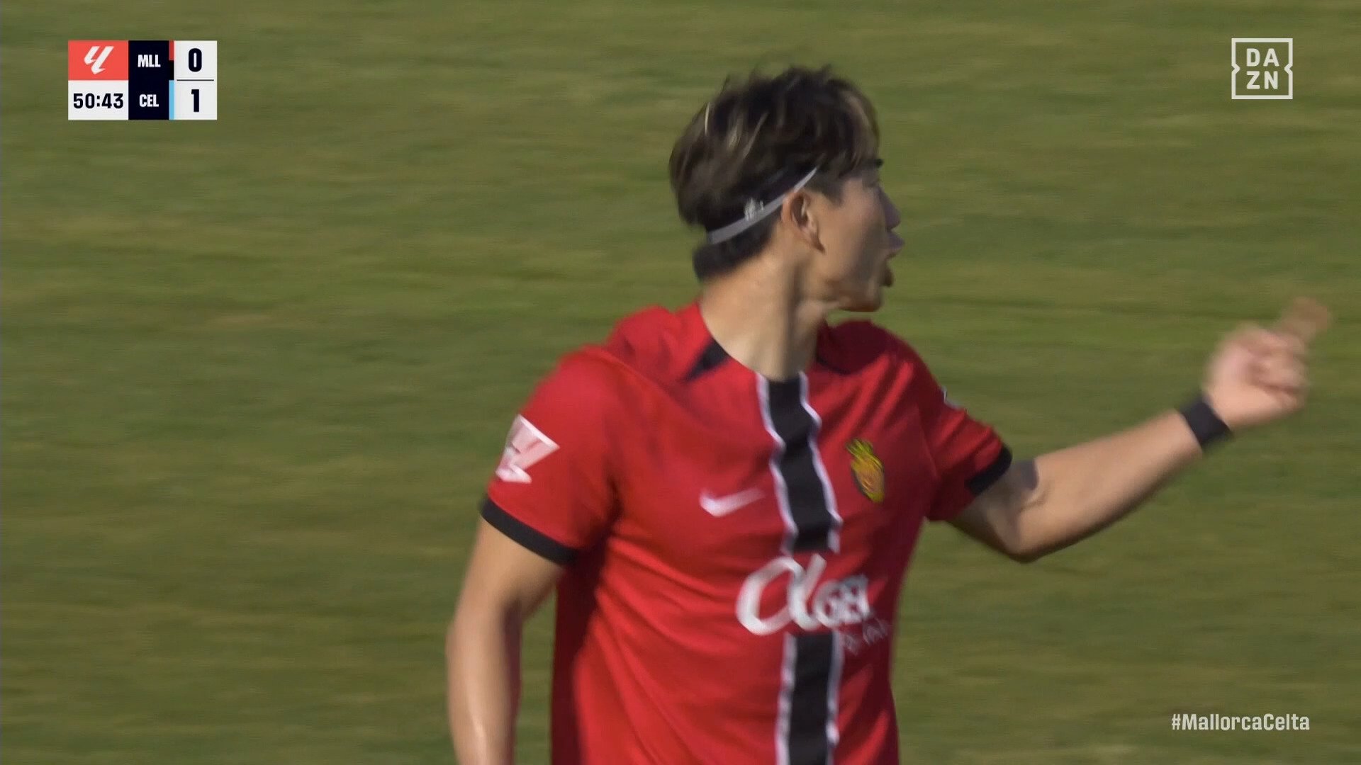 【映像】被ファウルの浅野にイエローカードが出された瞬間