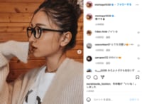 みちょぱの黒縁メガネをかけた横顔ショットに「眼鏡の女神」「右も左も真正面も全部かわいい」の声