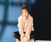 「光の中の美女」「可愛さの暴力」川栄李奈、ピンクのニットに包まれた透明感溢れるオフショットに絶賛の声