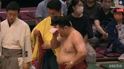 館内からも思わず悲鳴 激しすぎる突っ張り＆張り手ラッシュにイケメン炎鵬の顔が真っ赤 ファン「うわああ 痛そう」