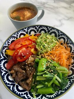 川崎麻世、妻・花音さん手作りの韓国料理を絶賛「海苔と食べると更に美味しい」