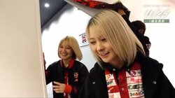 見た目が若すぎると話題の金髪美人姉妹、破壊力抜群なシンクロ気合い注入がたまらない／麻雀・Mリーグ