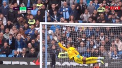 「あのコースに...」解説者も感嘆するデ・ブライネのコントロールシュートに観客も”お口あんぐり”