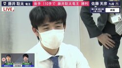 藤井聡太竜王が史上最速公式戦300勝達成 順位戦A級6回戦で佐藤天彦九段に勝利し単独首位に “最年少名人”に向けて前進