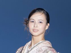 元横綱・貴乃花の娘・白河れい、9頭身ボディの圧巻全身ショットに反響「お人形さんやん」「顔が小さ過ぎる」