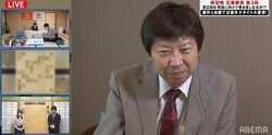 藤井聡太七段、今日の和服は自前 師匠・杉本昌隆八段が証言 アドバイスは「そろそろ散髪を」