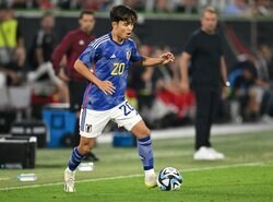 ドイツ代表が戦意喪失！久保建英の40メートル独走ドリブルに“煽り走りのリュディガー”が走るのを諦めた瞬間　冷静な一人カウンターに「交代での久保は刺さりすぎる」
