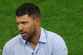 ドーハで惜しいシュート？　元アルゼンチン代表FWアグエロ氏、パスカットからのコントロールショットに海外注目「上手い！」