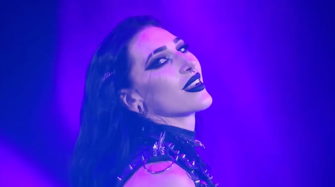 【映像】“最恐”美女、カリスマオーラ「限界突破」の入場シーン