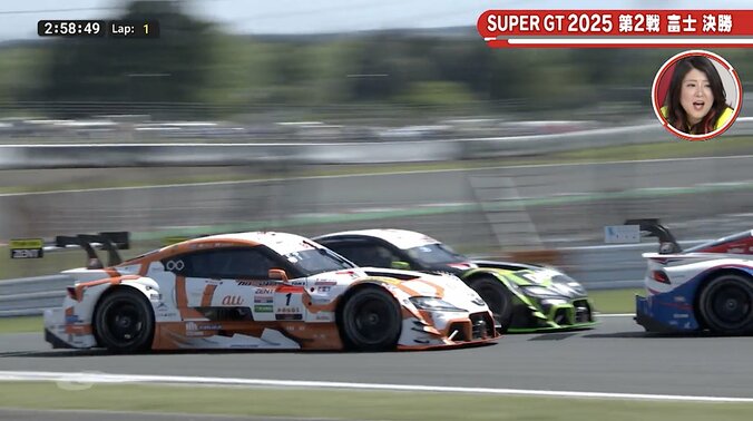 【写真・画像】タイプRがZを一閃！インにねじ込む“神オーバーテイク”の瞬間 元チャンプも雄叫び 「鳥肌立った」「まじで痺れた」話題沸騰　1枚目