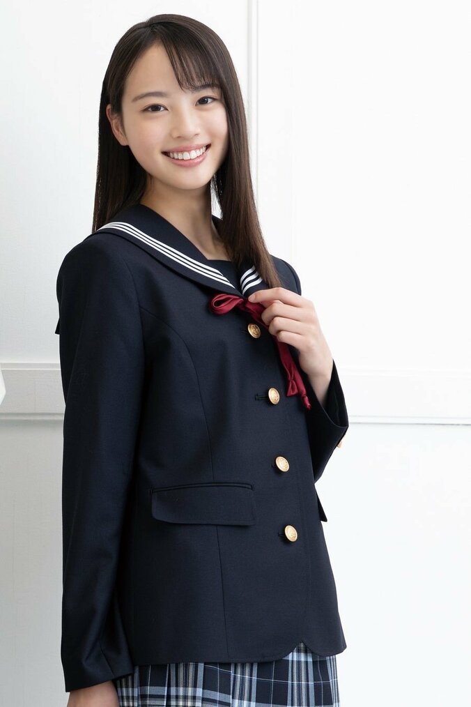 “第12回日本制服アワード”三浦舞華＆今井暖大がグランプリに 過去には乃木坂46メンバーも受賞 5枚目