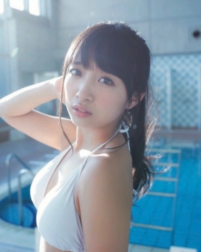 スパガ渡邉幸愛、17歳の時に撮ったグラビアを公開「すごくドキドキして」 2枚目