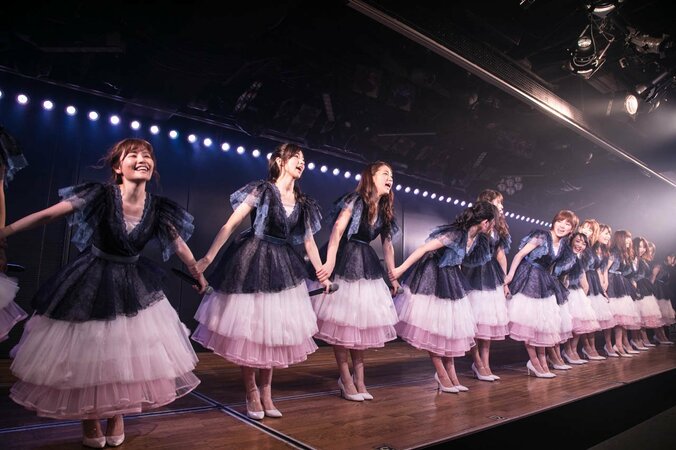 AKB48「今までで一番ハードな劇場公演」がスタート　向井地美音は東スポ記者の質問に「ブルマで滝行」を公約 16枚目