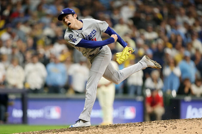 【写真・画像】球場騒然！ 佐々木朗希が「別人やん…」 マウンド上で見せた表情が話題に「変わったわ」「全然違う」　1枚目