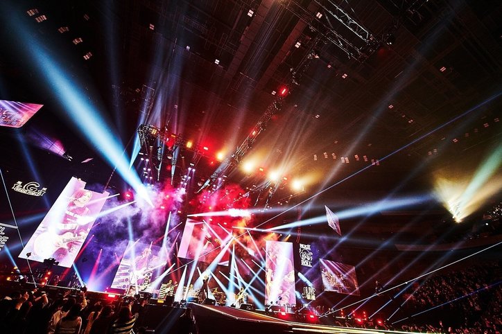 「必ず一緒に歌える日が…」GLAY、25周年ライブでファンとの約束 ステージの尊さ、ファンとの時間に改めて感謝も