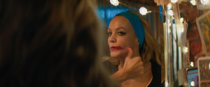 ブリトニー・スピアーズやパリス・ヒルトンの楽曲を使用『プロミシング・ヤング・ウーマン』サウンドの魅力