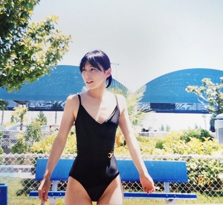  武東由美、若かりし頃の水着姿を公開「美しすぎ」「素晴らしいスタイル」の声 