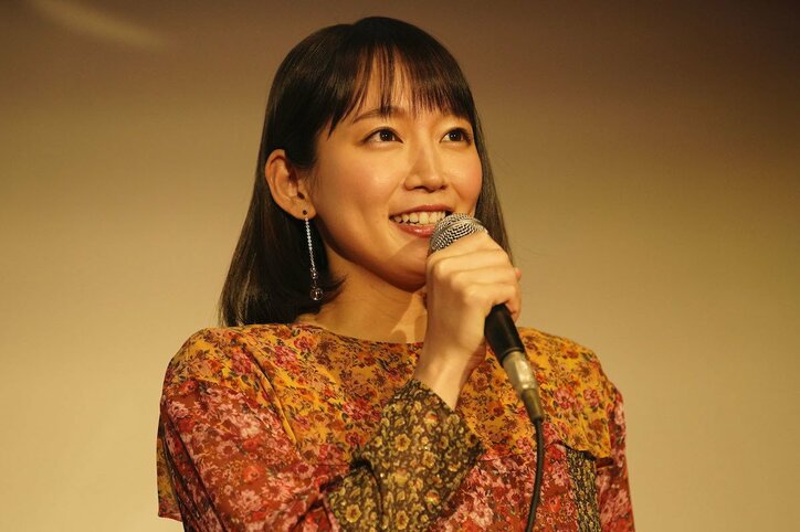 吉岡里帆の溢れ出る後輩力　オダギリジョーのために変顔披露し「渾身のアントニオ猪木です」