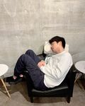 まるまって眠る田中圭にファン悶絶「もう~愛しい」「居眠りはるたん最高」