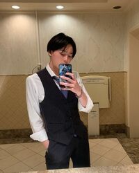 『恋ステ』ゆきと、リリカ家族との食事会を報告 スーツでの自撮りショット公開し「こんなかっこいい高校生見たことない」と絶賛の声多数