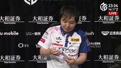 あれ、点かないぞ？快勝後の決めポーズで“勝利アイテム”まさかの電池切れ、ファン爆笑「今日一番おもしろかった」／麻雀・Mリーグ