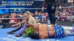 「これは痛い」イタズラ女子コンビの衝撃技が話題…相手2人をまとめて一掃“人間爆弾”炸裂の瞬間「激突音やば」