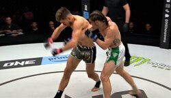 「すごい終わり方した！」実況絶叫 “糸が切れた人形”のように崩れ落ちる衝撃KO