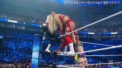 女子レスラーが“3人まとめて”スーパーパワーボム！王者イヨ・スカイ、ASUKAも撃沈のど迫力 「味方が一番痛い」「ベイリー可愛そう」