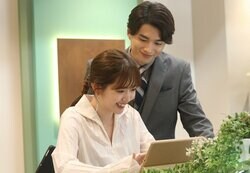 イケメン年上社長・白洲迅が鈴木愛理に恋！ デートに誘うタジタジな姿に「可愛すぎ」「初恋なんです？」の声