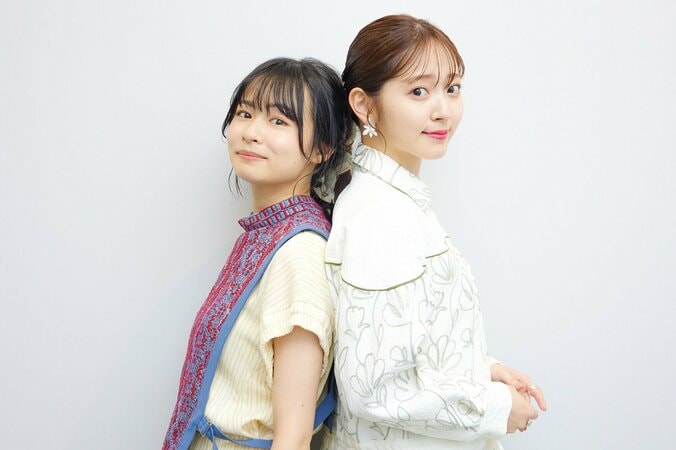 鈴木愛理＆莉子はもはや姉妹関係!? 仲良しの2人がお互いの魅力を語る「周囲もハッピーにしてくれる」「年齢が離れている感じがしない」 5枚目