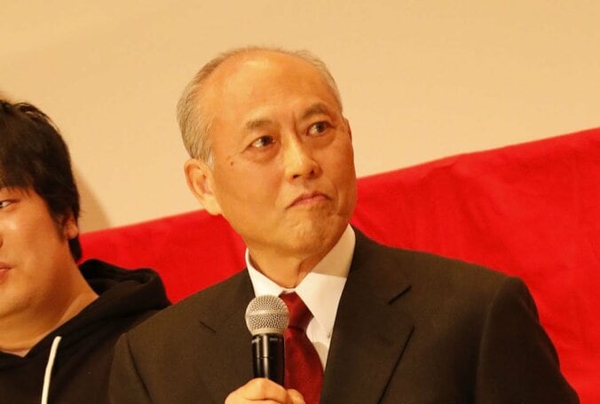 舛添要一氏が『麻雀放浪記２０２０』に出演　“元東京都知事で麻雀五輪のゲスト解説者”という役柄に観客ざわつき 1枚目