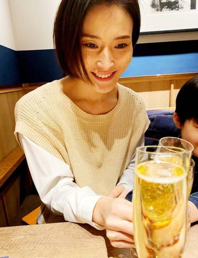  金子恵美、家族に誕生日を祝ってもらったことを報告「家庭円満を第一に」  1枚目