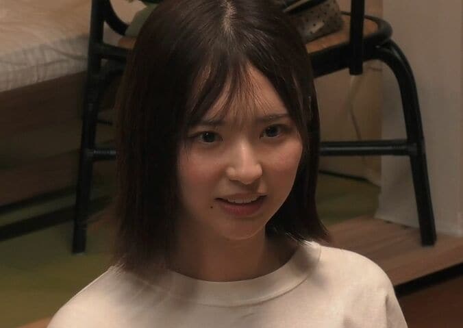 26歳美人タレントの行動を男性たちが問題視