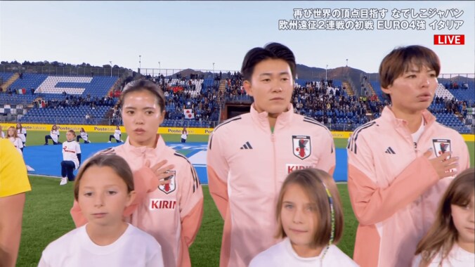 驚愕！長谷川唯が「イニエスタにしか見えない」“絶品ターン”でイタリアFWを完全翻弄「別格」「プレス回避さすが」 5枚目