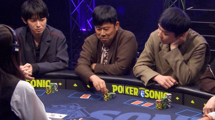 【映像】手がブルブル…人気芸人“鬼気迫る表情”でブラフ成功