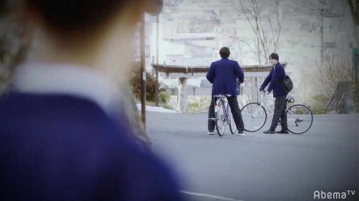 はるか(大友花恋)が伊織(結木滉星)に迫る!航太(佐野勇斗)の死の真相とは?「僕だけが17歳の世界で」