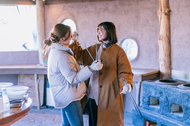 『虹プロ』ファイナリスト・YUNA、気になる人がいない！？意味深な表情に横澤夏子「かなりミステリアス」『彼オオカミ』第1話