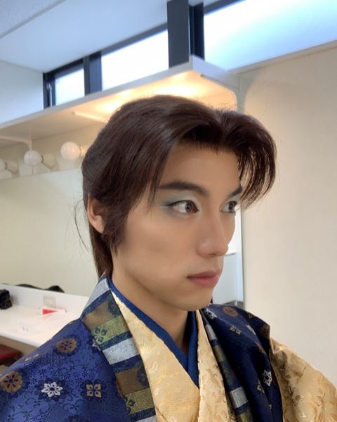 カッコよくてお美しい 男前 福士蒼汰 浦島太郎メイクでのオフショットに称賛の声 話題 Abema Times