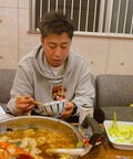 パンサー尾形の妻、とんでもなく贅沢な夕飯を紹介「きっとこんな贅沢な夕ご飯は二度とないでありましょう」