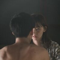 江野沢愛美＆若林拓也の「ドラ恋」ベッドシーンオフショットに反響「お互いがお互いの良さを引っ張ってる」